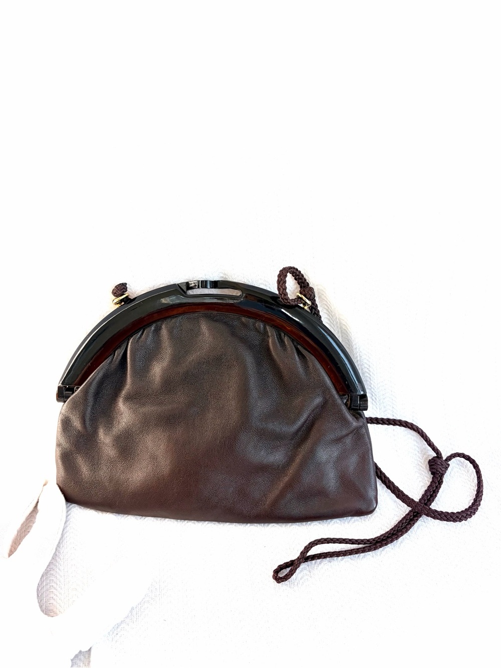 Vintage 1960s / 1970s Brown Leather and Lucite Kisslock Clutch Bag - Italy - Picture 4 of 7